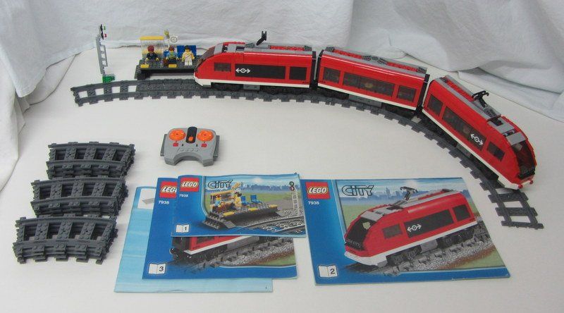 Lego Kit di costruzioni: LEGO RC Train 7938 " Passenger Train " + Lichtfunktion – Usato da Kreuzlingen venduto da heinrich7h