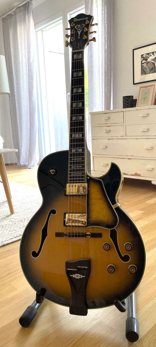 Strumenti musicali: Gitarre – Usato da Ostermundigen venduto da Lolacorre