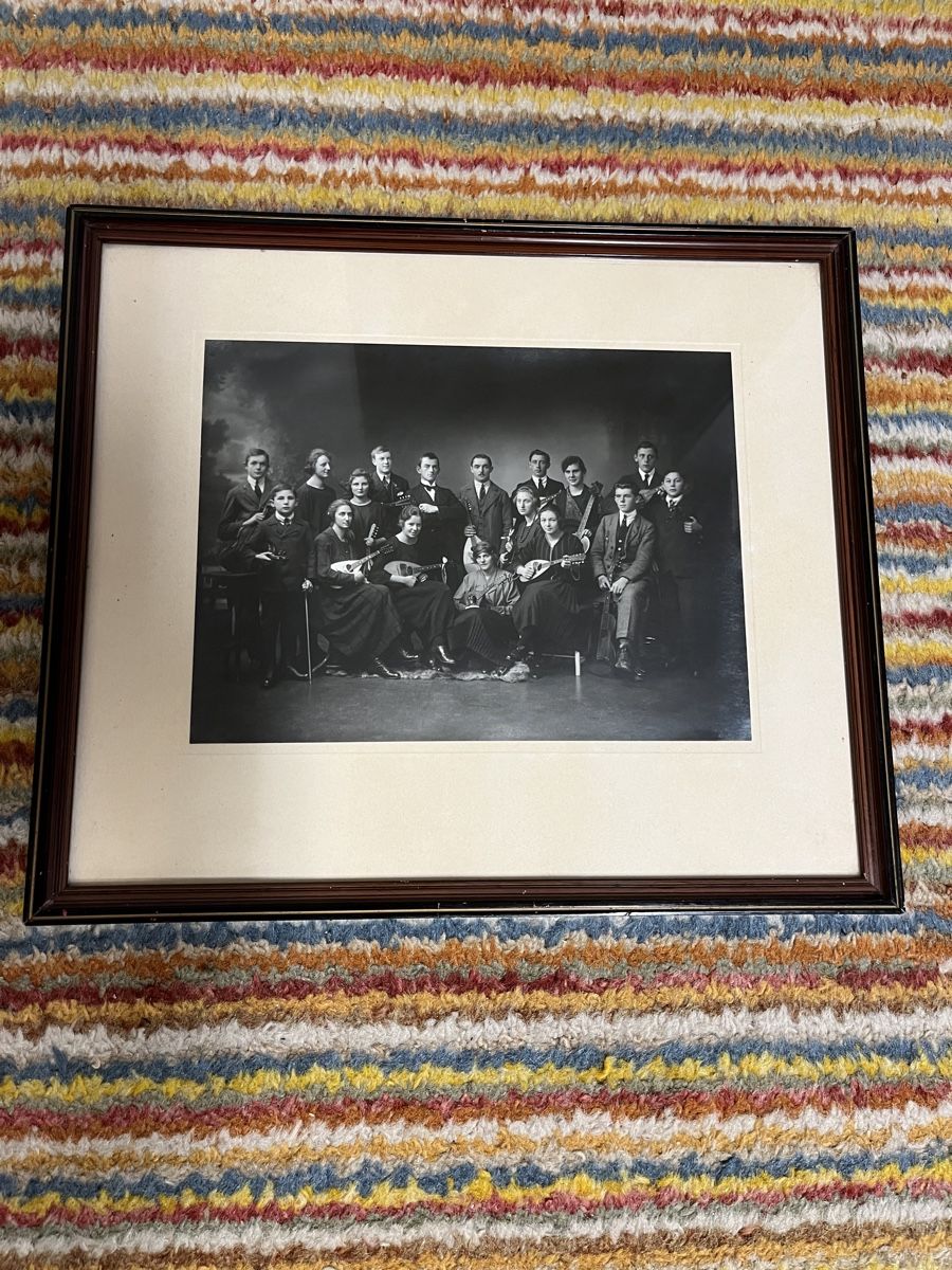 Foto & Immagini: Fotografie Musizierende – Usato da Eschenbach SG venduto da Joey-Li