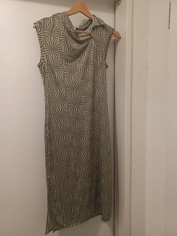 Vestiti: Kleid Japanischer Stil – Usato da Niederhasli venduto da log_5ffv