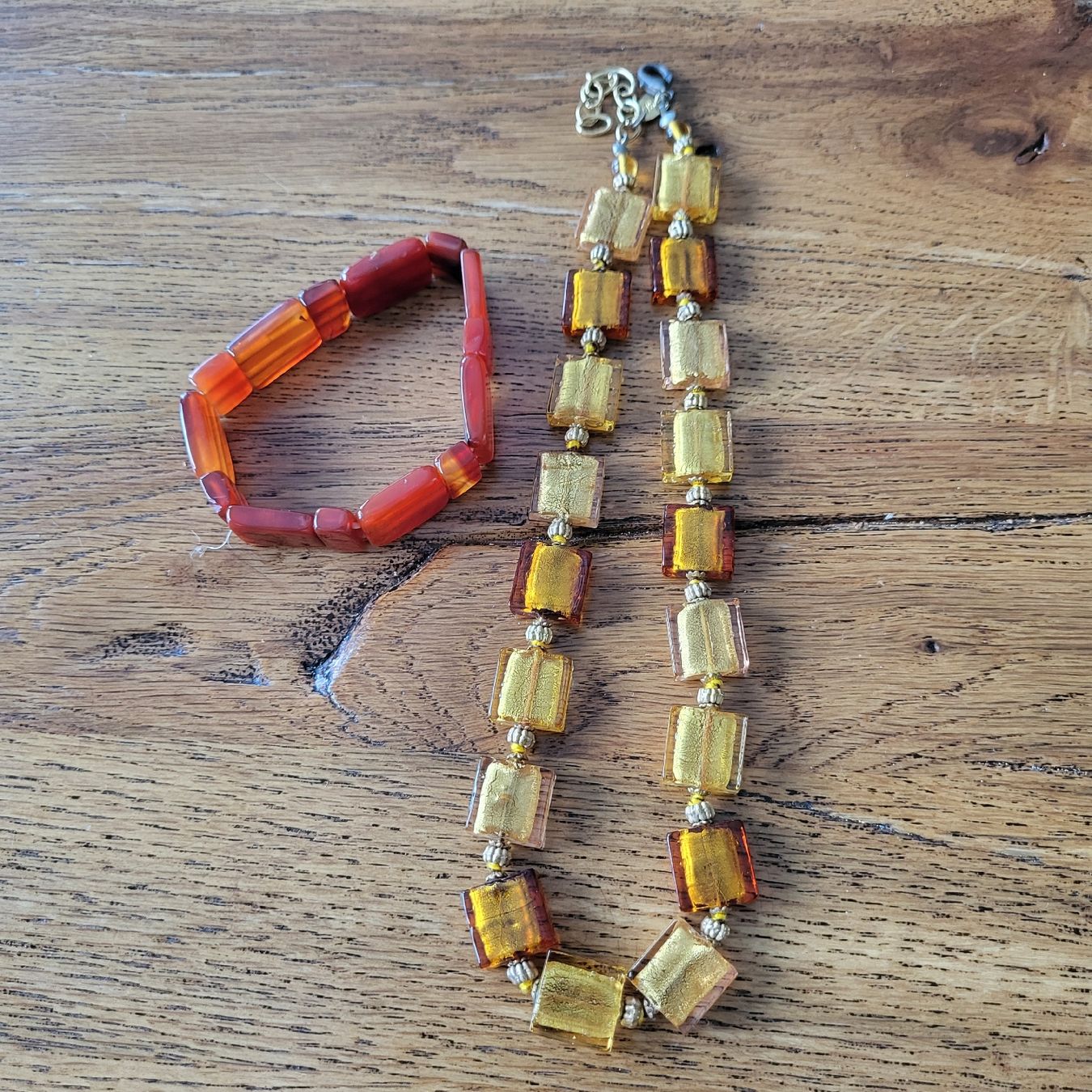 Colliers: Perini Halskette und ein Armband von? – D'occasion à Kägiswil par Megafi56