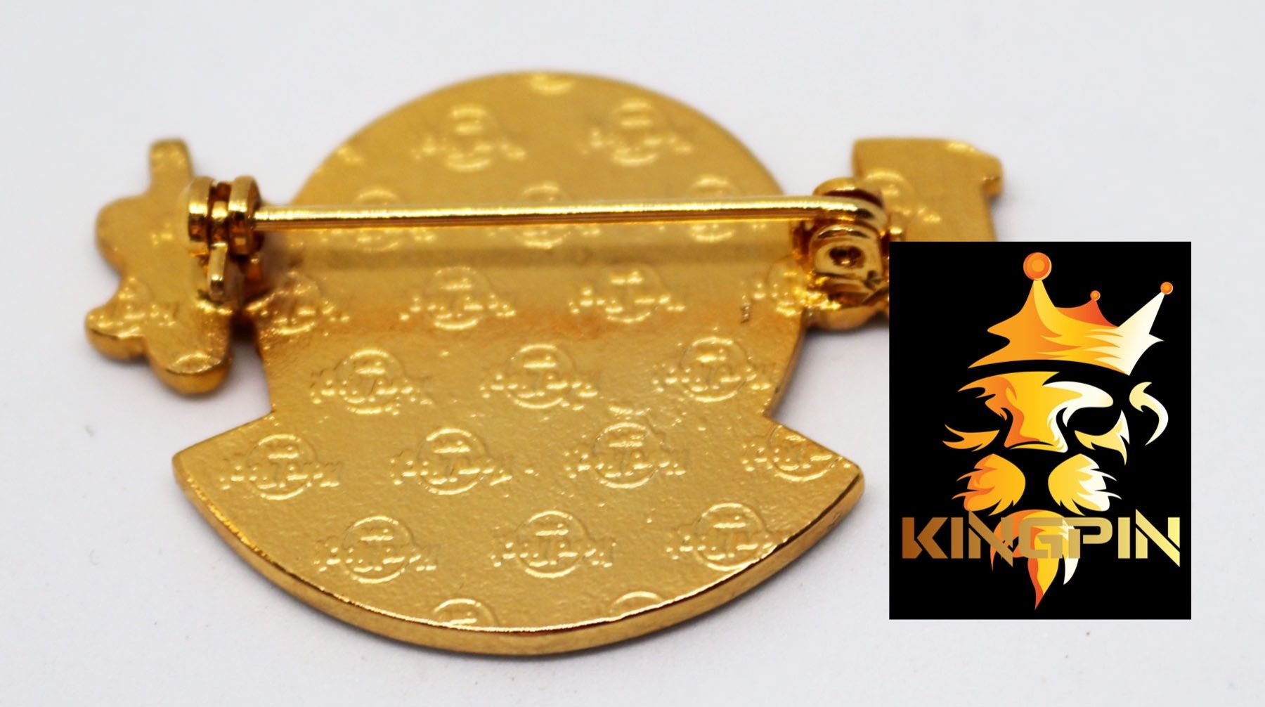Hard Rock Cafe Plaketten & Abzeichen: Hard Rock Pin Classic Logo Bankok Thailand – Gebraucht aus Hinterforst von -KINGPIN- 1