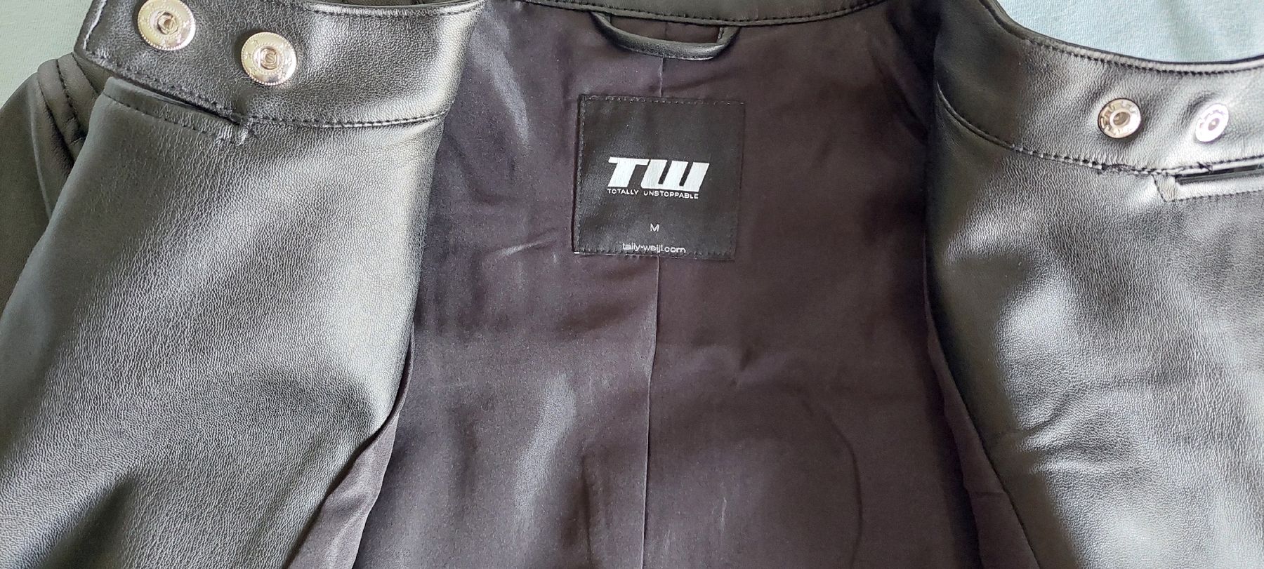 Tally Weijl Giacche: Kunstlederjacke M – Usato da Winterthur venduto da Catpaw 2