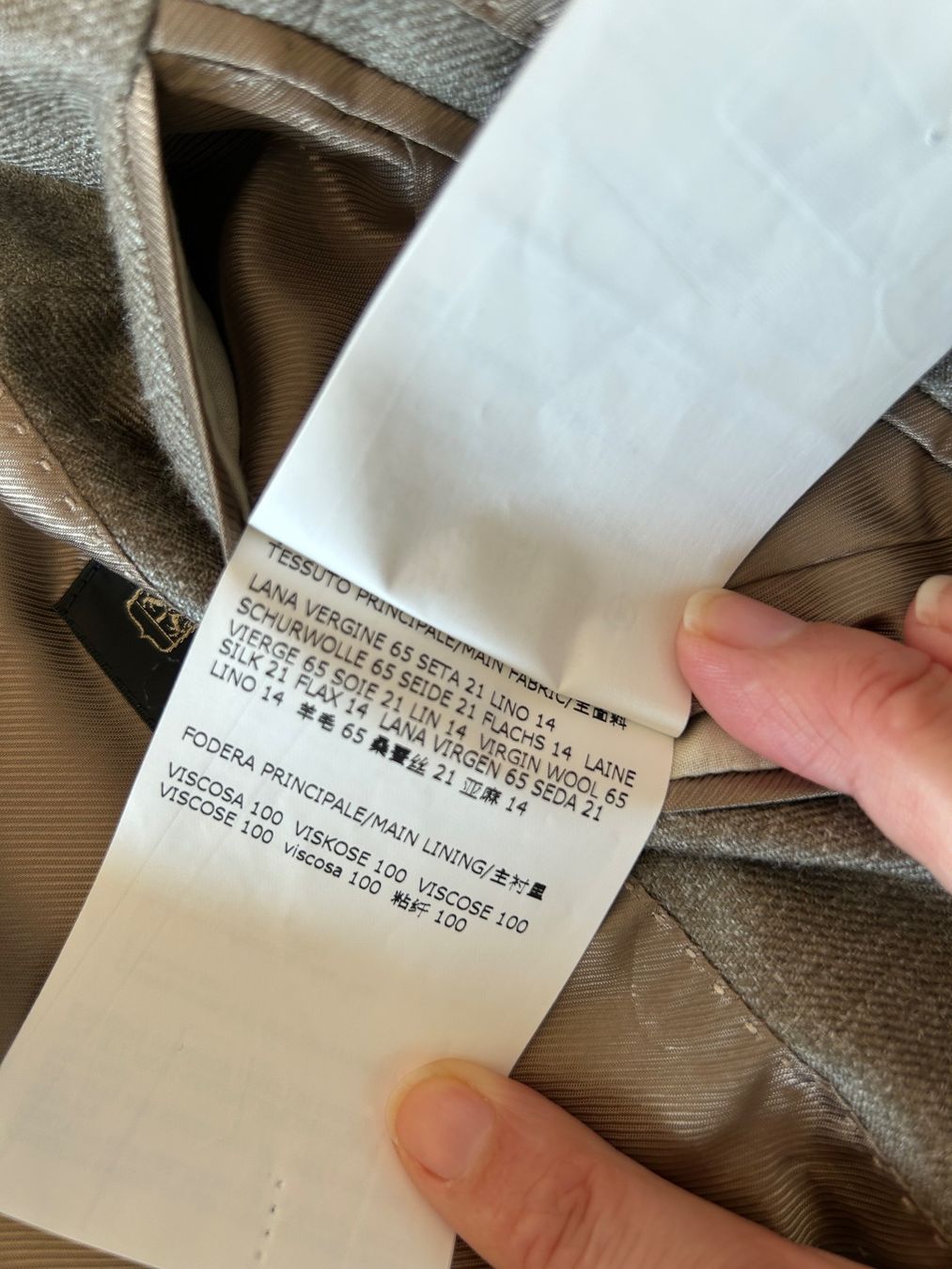 Corneliani Giacche: Corneliani Blazer 48 – Nuovo (secondo la descrizione) da Erlenbach ZH venduto da Syssi_C 4