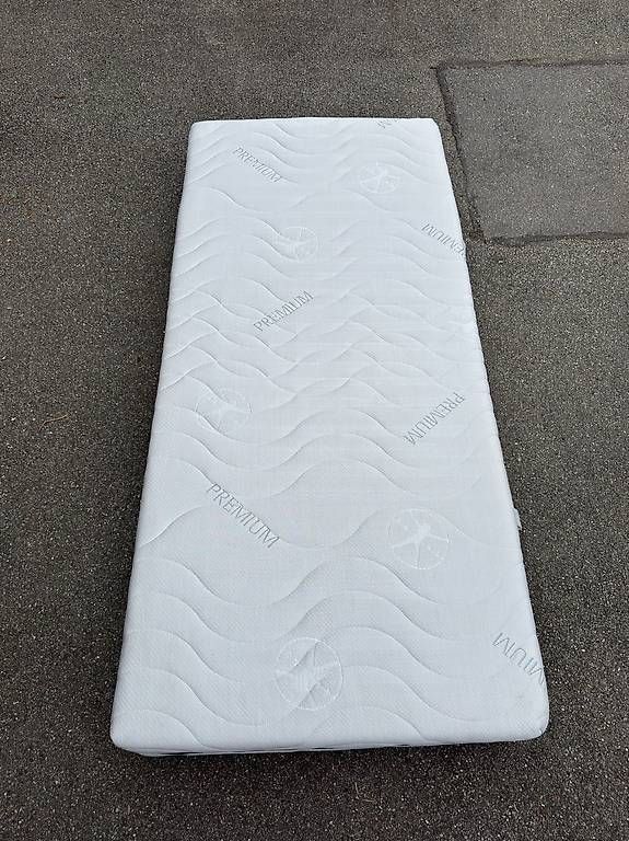 Materassi: Matratze 90x200cm Premium – Usato da Herrenschwanden venduto da Sam3037 3