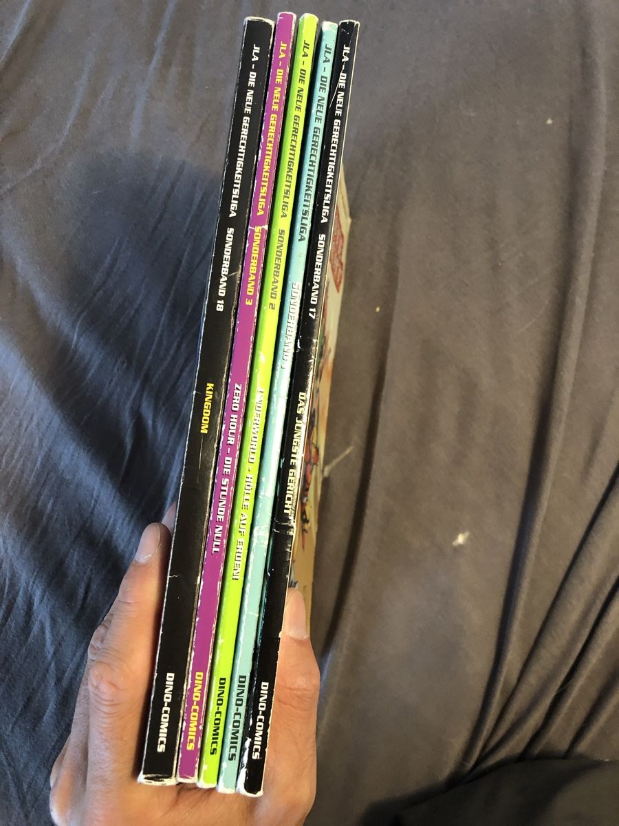 Comics: JLA/DC sonderbände 1,2,3,17,18 – Gebraucht aus Basel von LukasLiederer 6