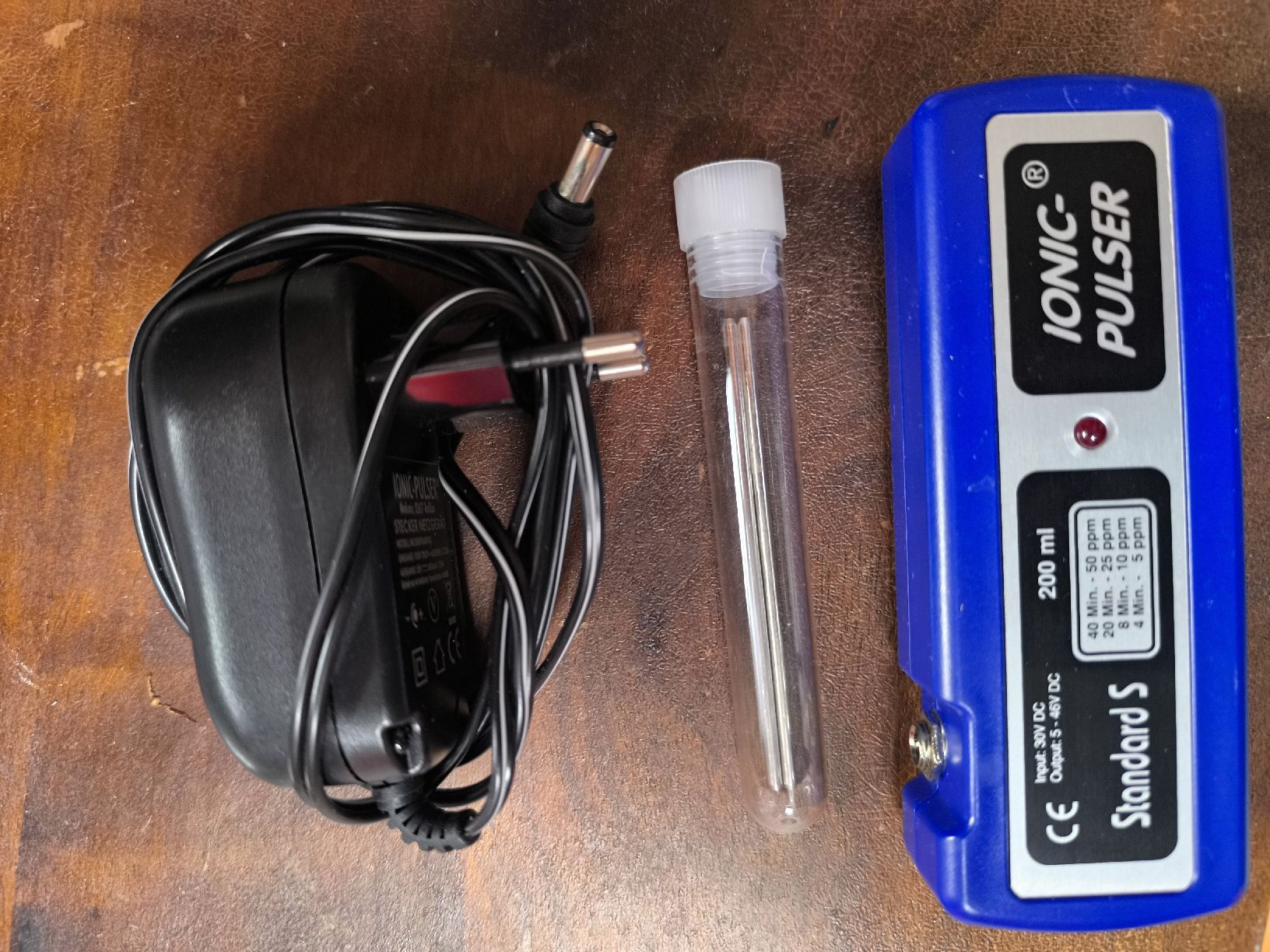 Attrezzature mediche: Ionic Pulser Standard S - kolloidales Silber Elektrolyse – Usato da Gwatt (Thun) venduto da Dr.Edelmetall 1