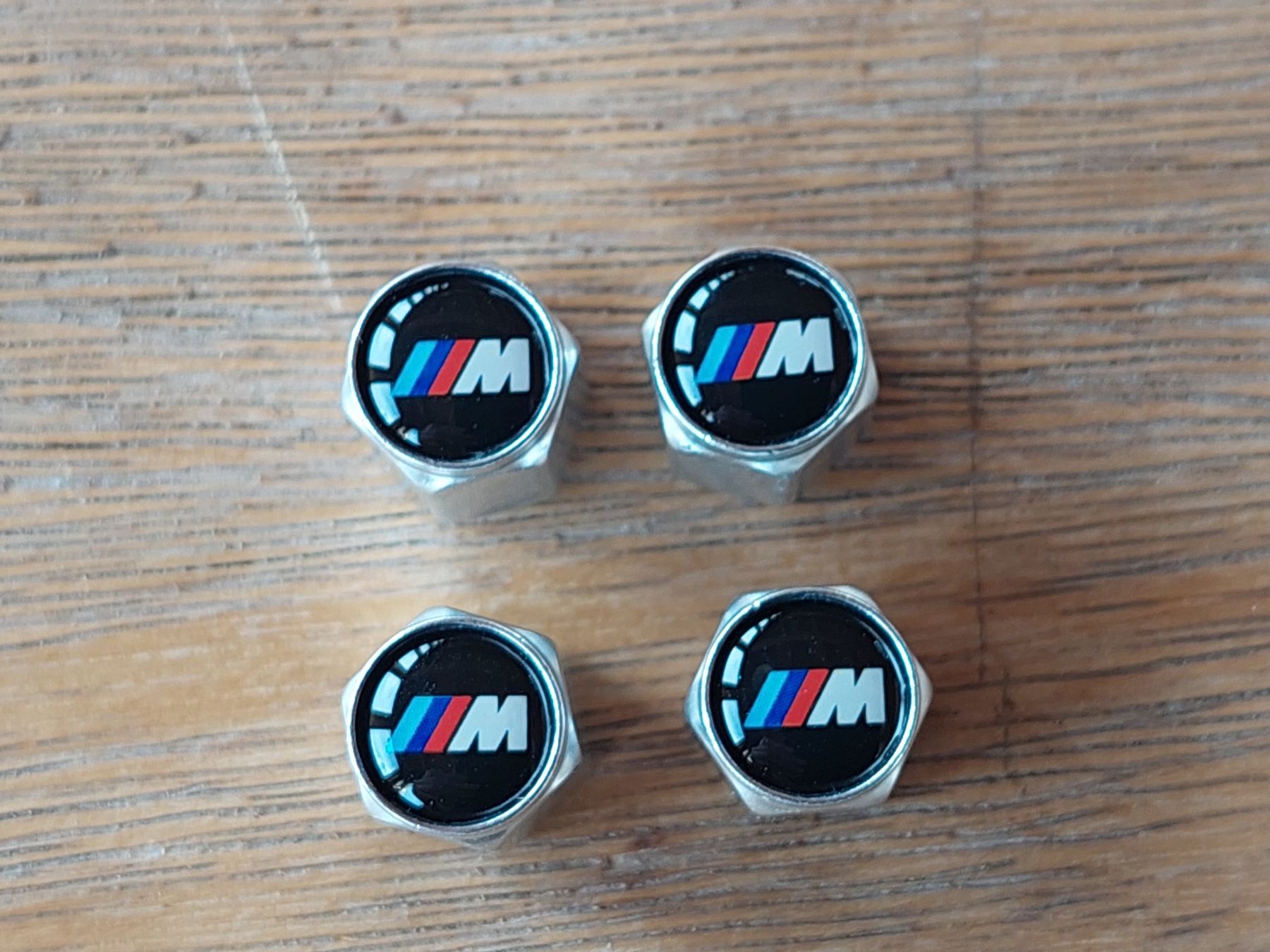 Land Rover Alle Autoersatzteile: Ventildeckeli Ventilkappen BMW M Power – Neu und originalverpackt aus Zürich von makimakimak 2