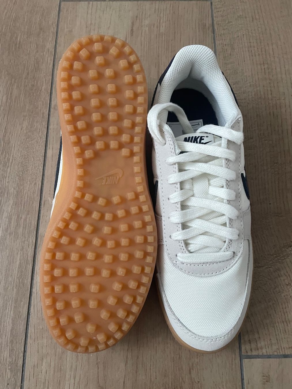 Nike Scarpe da uomo: Nike Turnschuhe Gr. 38.5 NEU – Nuovo (secondo la descrizione) da Waltenschwil venduto da hansnine 4