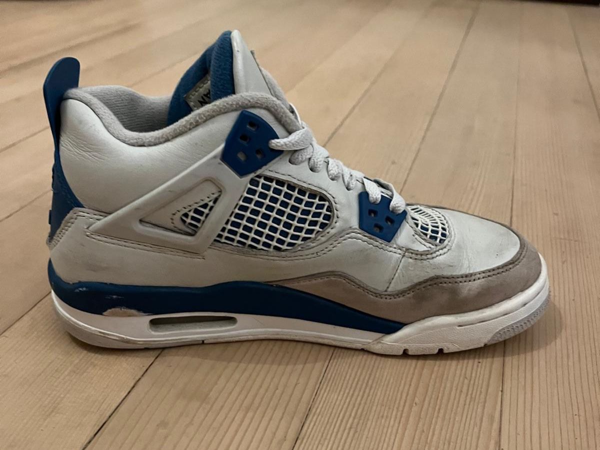 Jordan Chaussures garçon: Jordan 4er blau-hellgrau Grösse 37.5 – D'occasion à Thierachern par Binschg_g 4