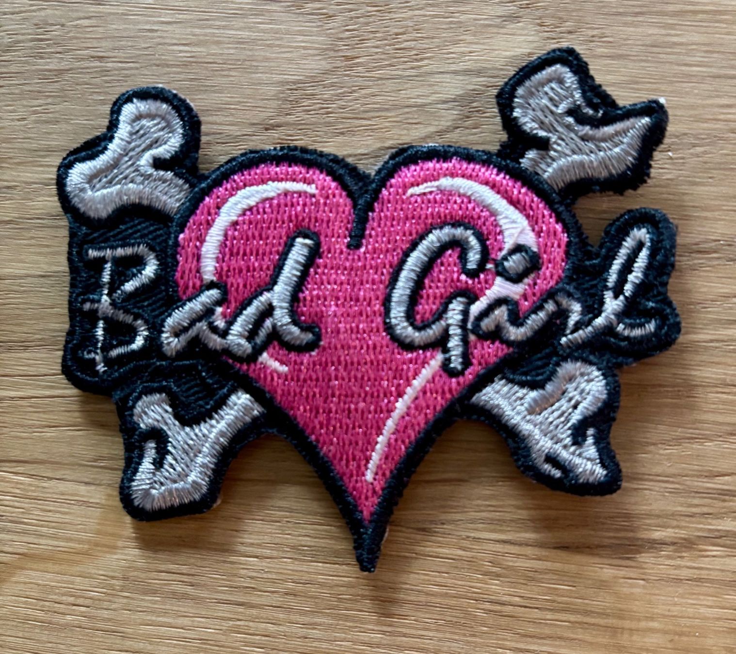 Placchette & Badge: Écusson Bad Girl, neuf – Nuovo (secondo la descrizione) da Losone venduto da courrier