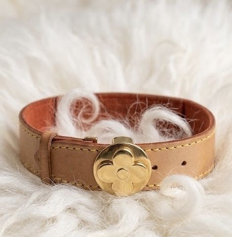 Louis Vuitton Bracciali & Braccialetti: LOUIS VUITTON Armband Vachetta-Leder & Monogram – Usato da Dörflingen venduto da Raskan
