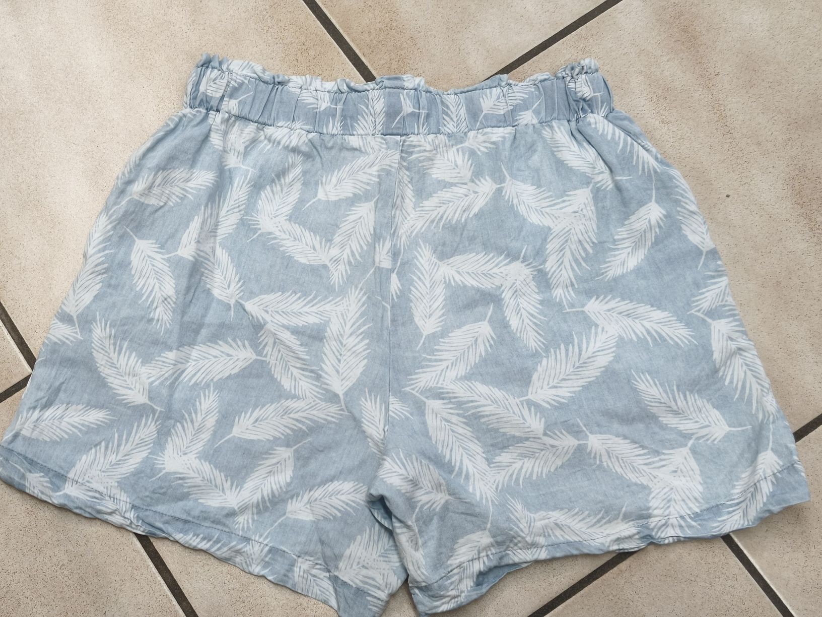 Pantaloni: Kurze Hosen Chicoree Grösse XS – Nuovo (secondo la descrizione) da Emmetten venduto da SecondhandSiska 3