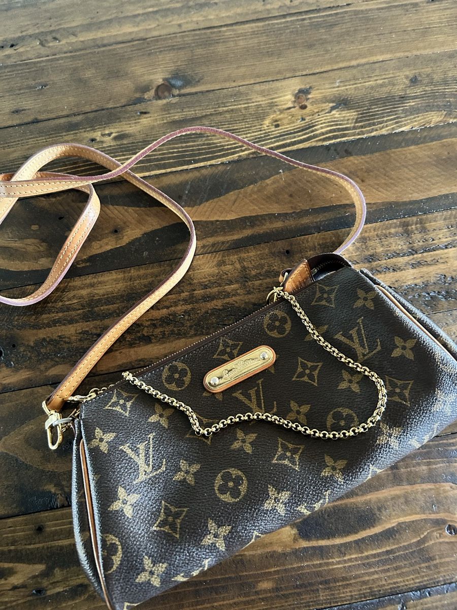 Louis Vuitton Sacs femmes: Louis Vuitton Eva Pochette – D'occasion à Wagenhausen par Fabi_Lila 1