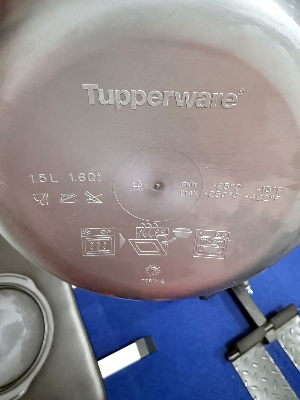 Tupperware Contenitori & Simili: Tupperware Ultra pro Auflaufform 1.5 Liter mit Deckel – Usato da Winterthur venduto da Puma2662 4