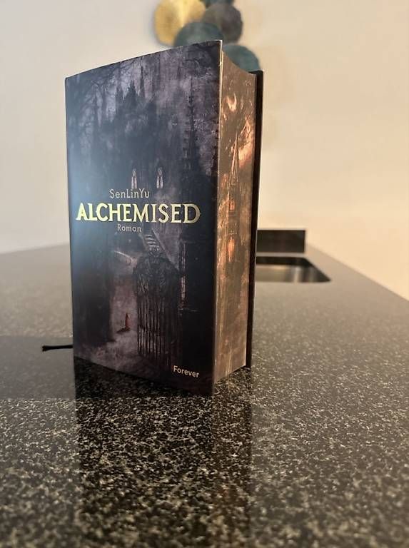 Bücher: Alchemised von SenLin Yu – Gebraucht aus Härkingen von Marc_Oliver_Egg