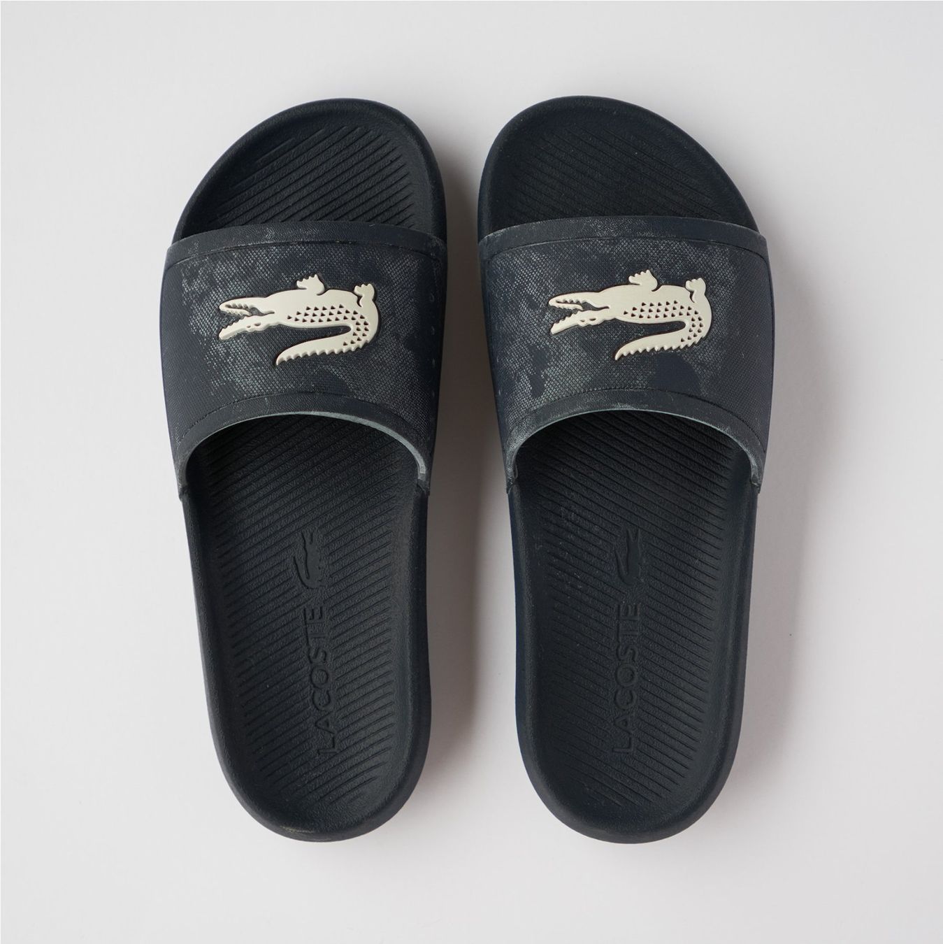 Lacoste Herrenschuhe: Lacoste Slides | Navy – Gebraucht aus Zürich von avenlim 2