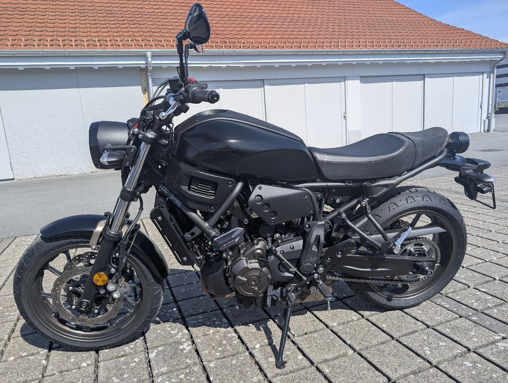 Yamaha Strada: Yamaha XSR 700 55kW 3200km – Usato da Balgach venduto da dmrtec 2