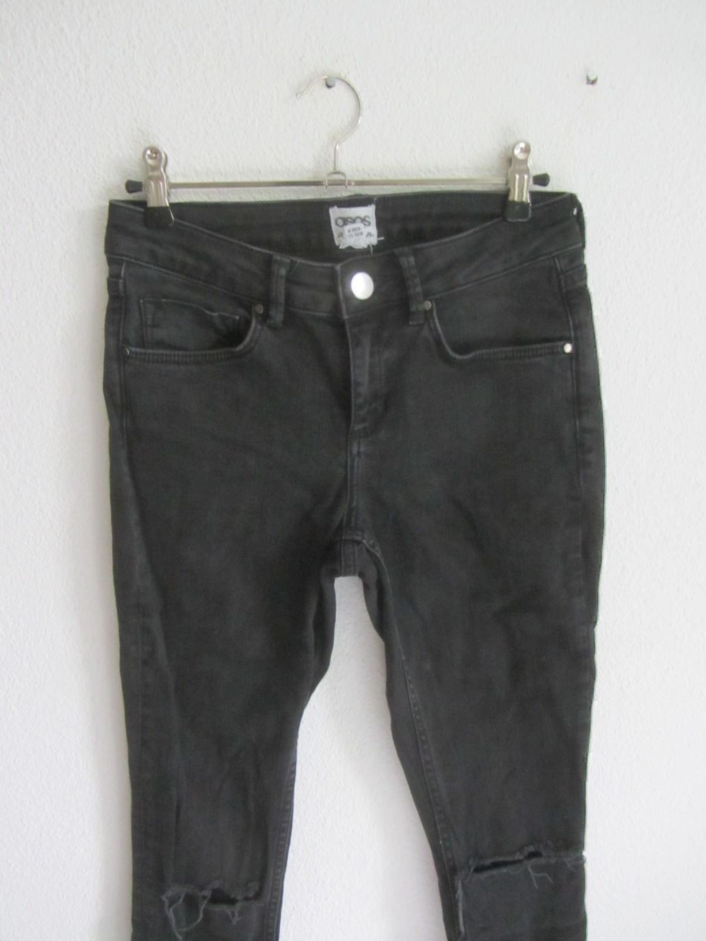 Asos Jeans: ASOS - Destroyed Jeans schwarz W28 L30 – Gebraucht aus Zürich von Diazaio 1