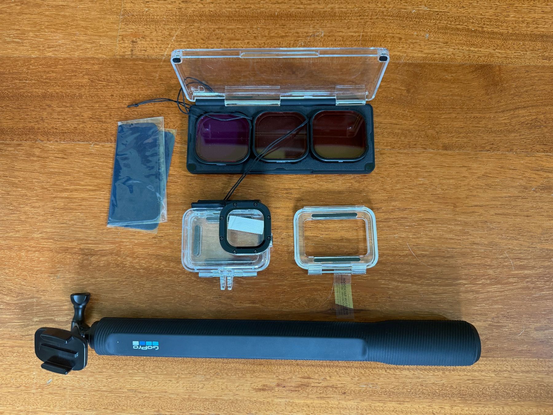 Gopro Lampade & Macchine fotografiche: GoPro Tauch Bundle - Gehäuse, Filter, Verlängerungsstange – Usato da Bertschikon Gossau venduto da CyberUrs