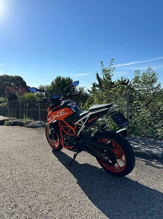 Strasse: KTM DUKE 390 – Gebraucht aus Corcelles von rom_tvm2 1