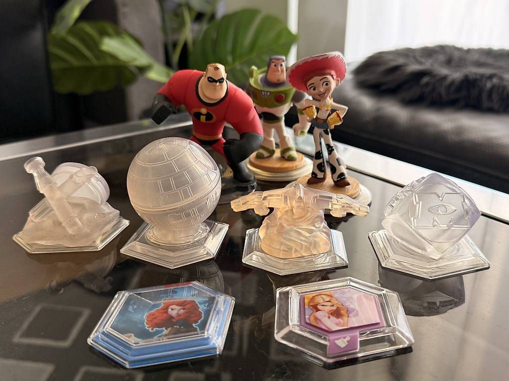 Giochi: Xbox 360 Disney Infinity Komplett Set  – Usato da Aarburg venduto da A.Monte.1990 2