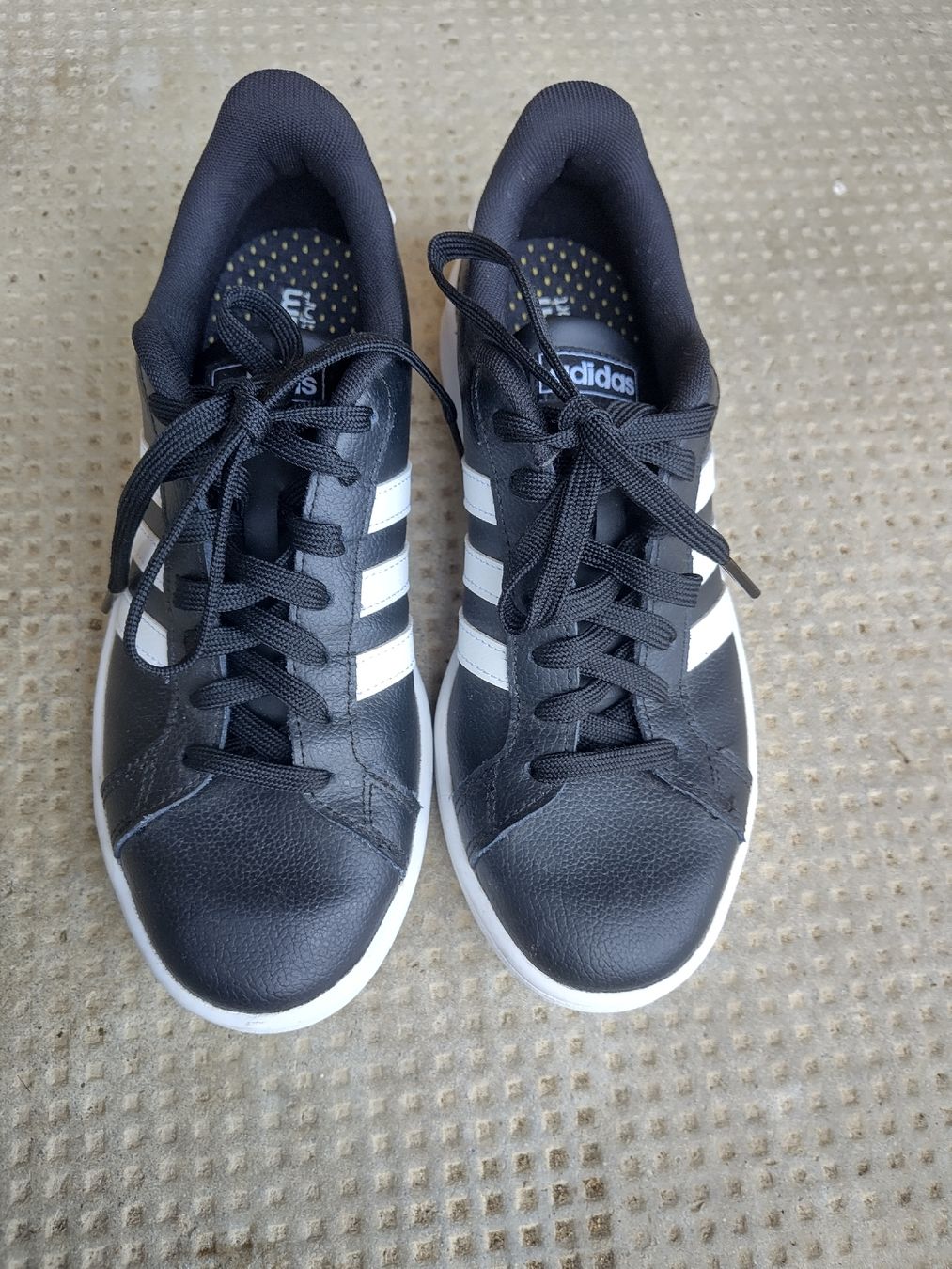 Adidas Scarpe da uomo: Adidas Sneakers Gr.39 1/3 – Usato da Gümmenen venduto da Biitama 1