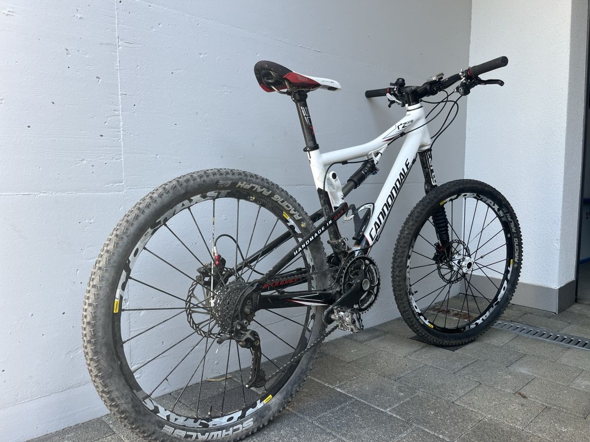 Cannondale Vélos: Cannondale Fully MTB (Grösse S) – D'occasion à Rain par Ann_tl8m 1