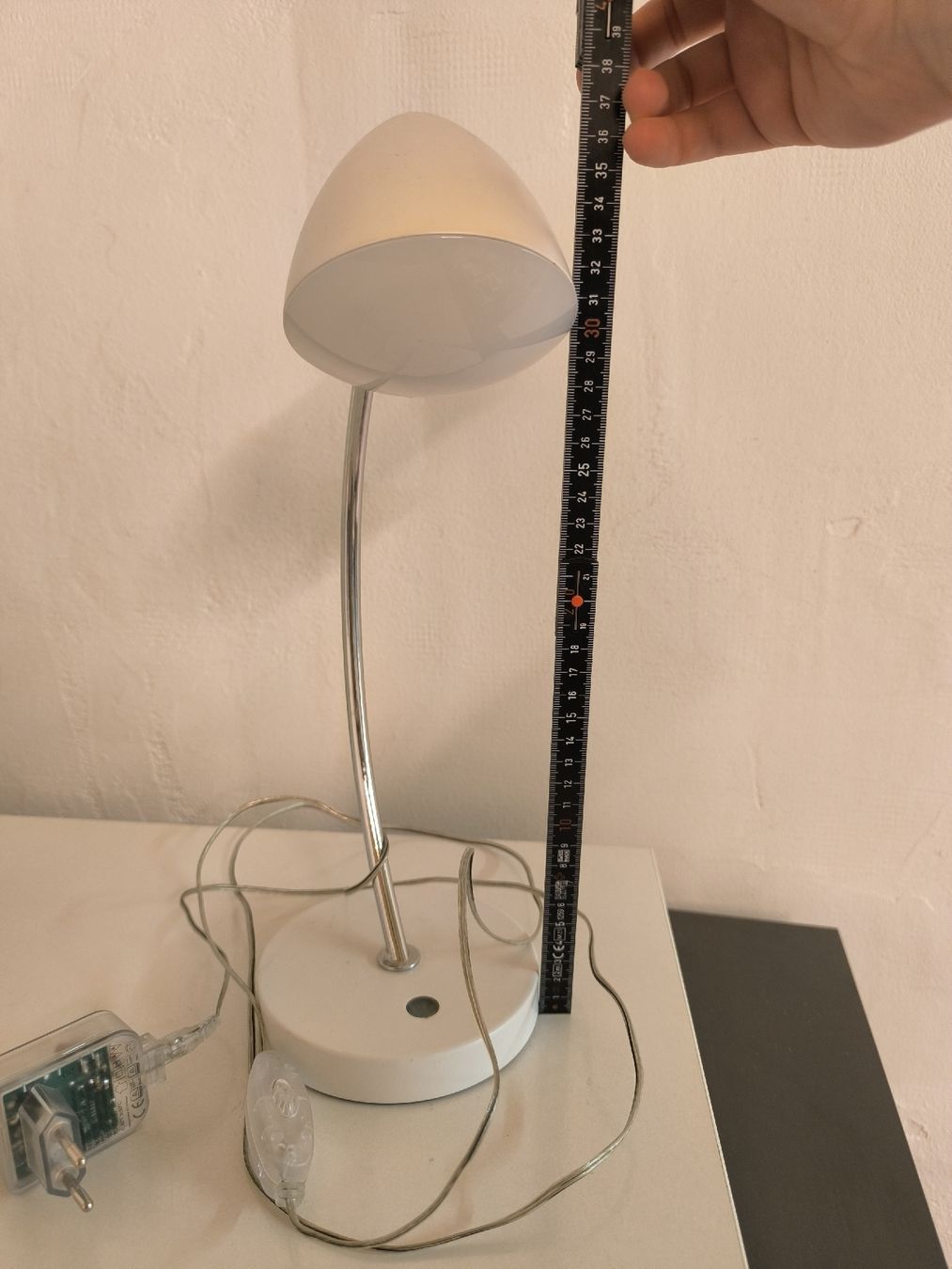Micasa Lampade: Weisse LED Schreibtischlampe – Usato da Toffen venduto da Larissyy 3
