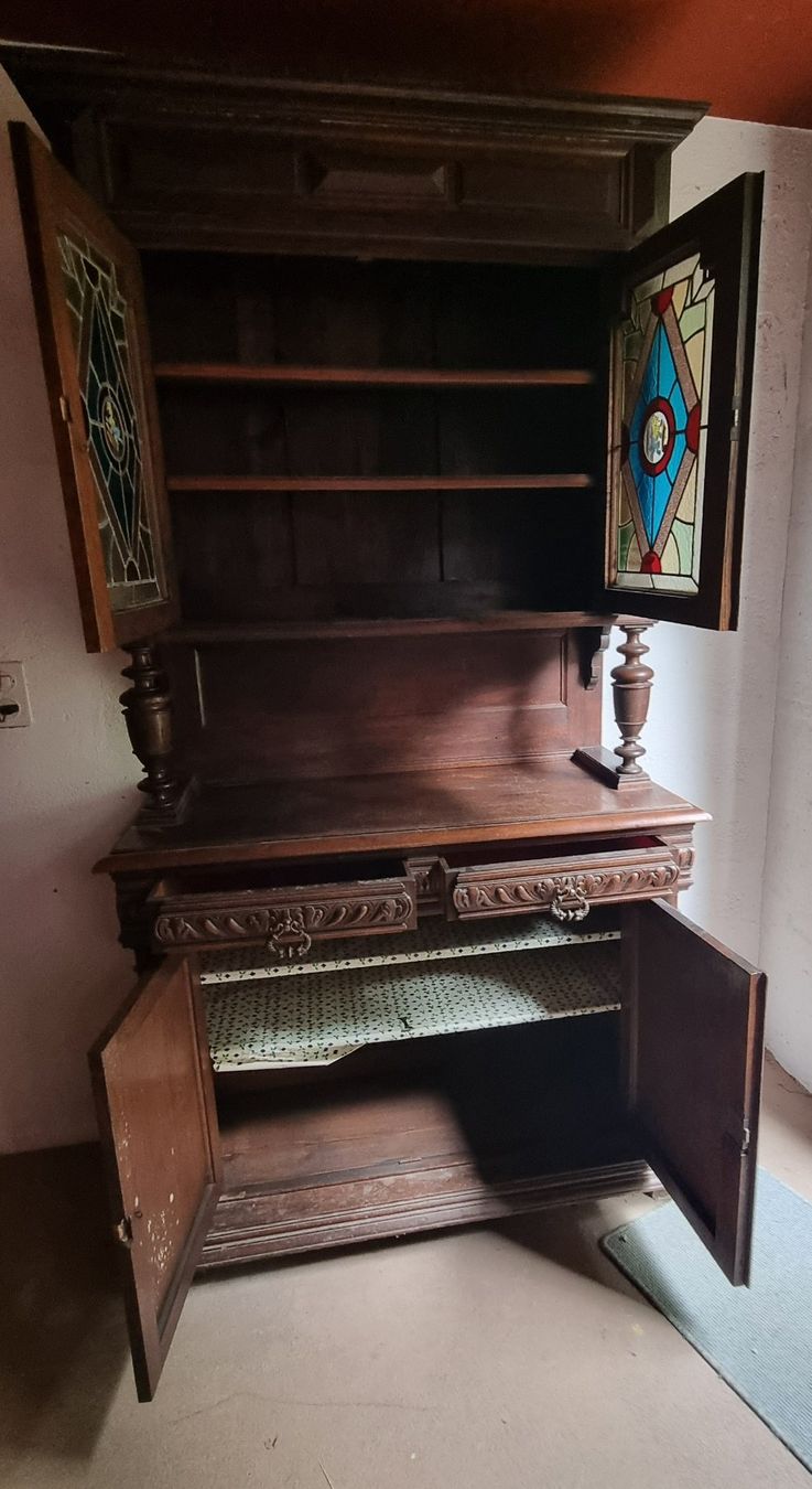 Credenze: Buffet-vaisselier ancien en bois massif – Usato da Versoix venduto da Audrey294 1