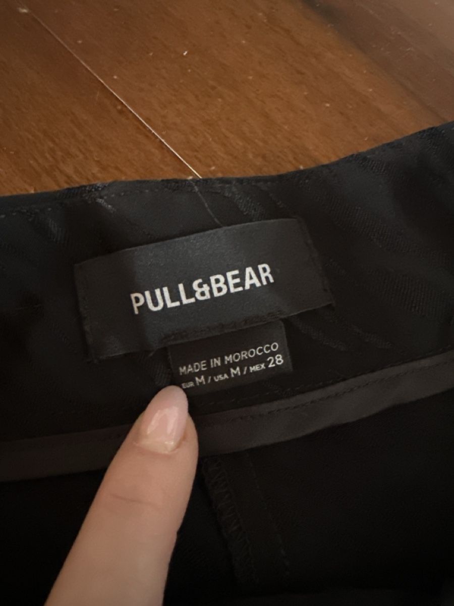 Pull&Bear Pantaloni: Pull&Bear Hose, Grösse M, schwarz mit Muster, elegant – Nuovo (secondo la descrizione) da Zürich venduto da san_828b 4