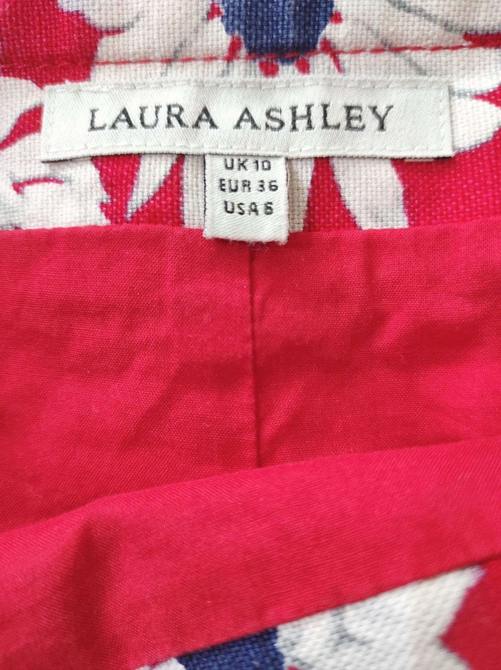 Laura Ashley Gonne: Rock Laura Ashley – Usato da Fribourg venduto da MargaritaVal 2