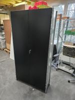 Errex Metallschrank mit Schlüssel 104x35cm H: 200cm ab 400.-