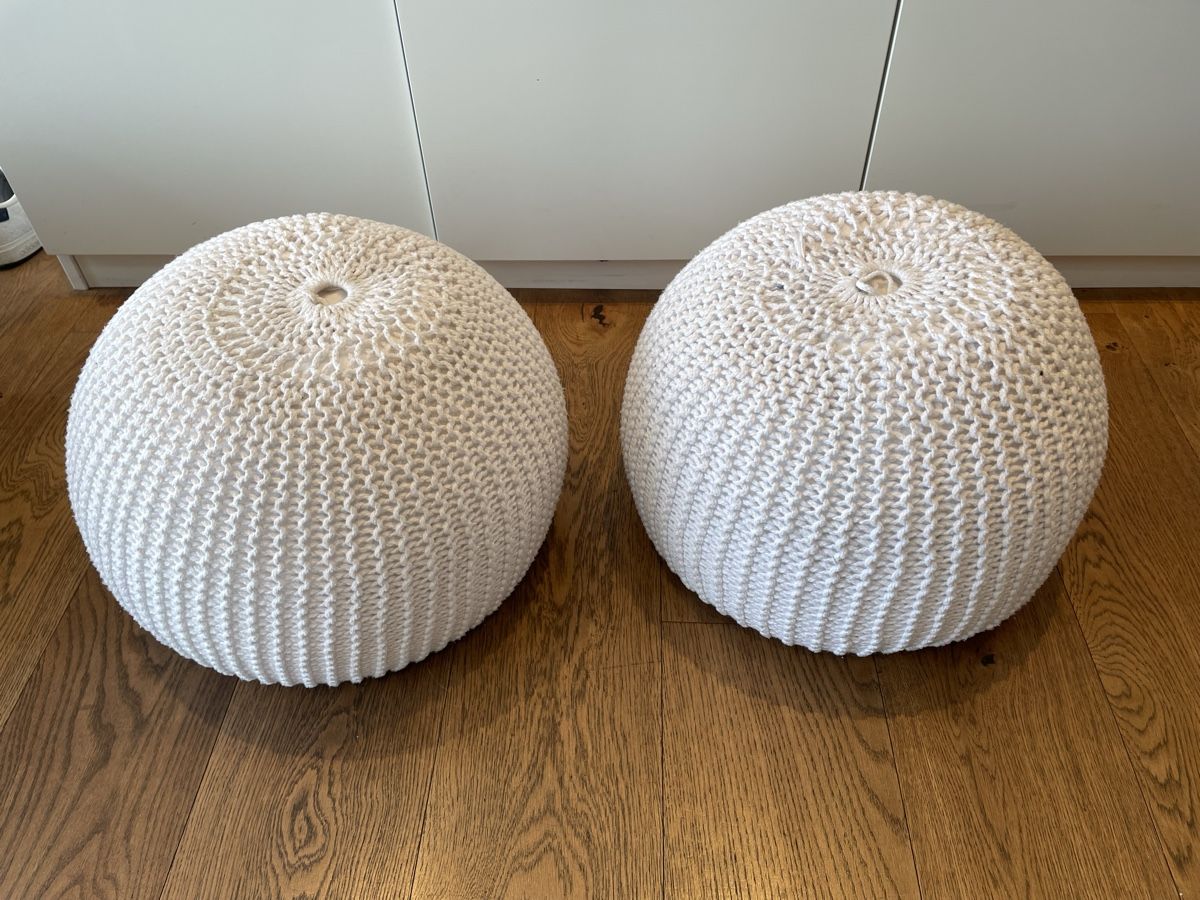 Hocker: 2x Pouff weiss – Gebraucht aus Niederbüren von Poschti_19