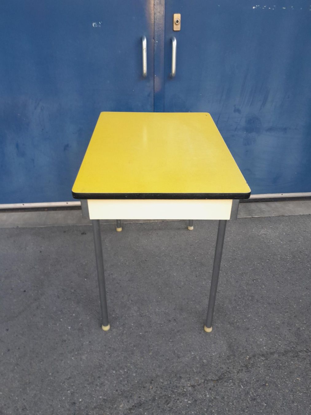 Tables: Vintage Kelco Küchentisch / Tisch – D'occasion à Männedorf par Bel-view 2