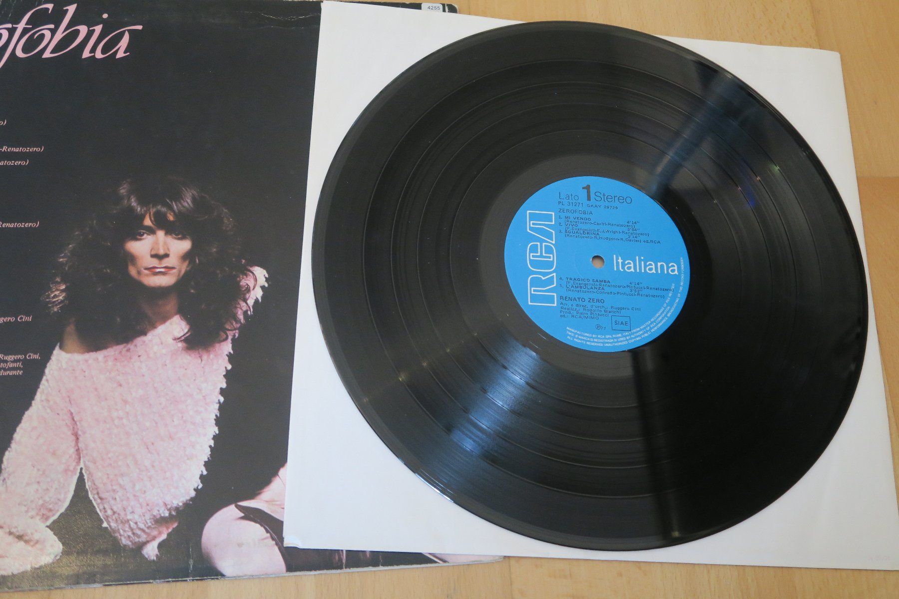 Dischi in vinile: Renato Zero – Zerofobia – Usato da Thun venduto da Karibu70 2