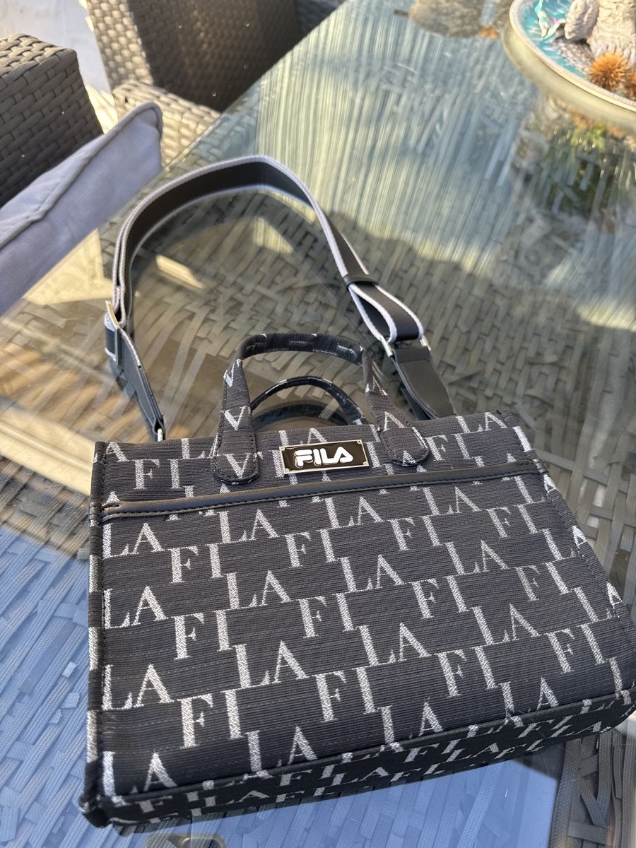 Fila Taschen für Damen: Fila Umhängetasche Neu (S) – Neu und originalverpackt aus Vezia von sidu03