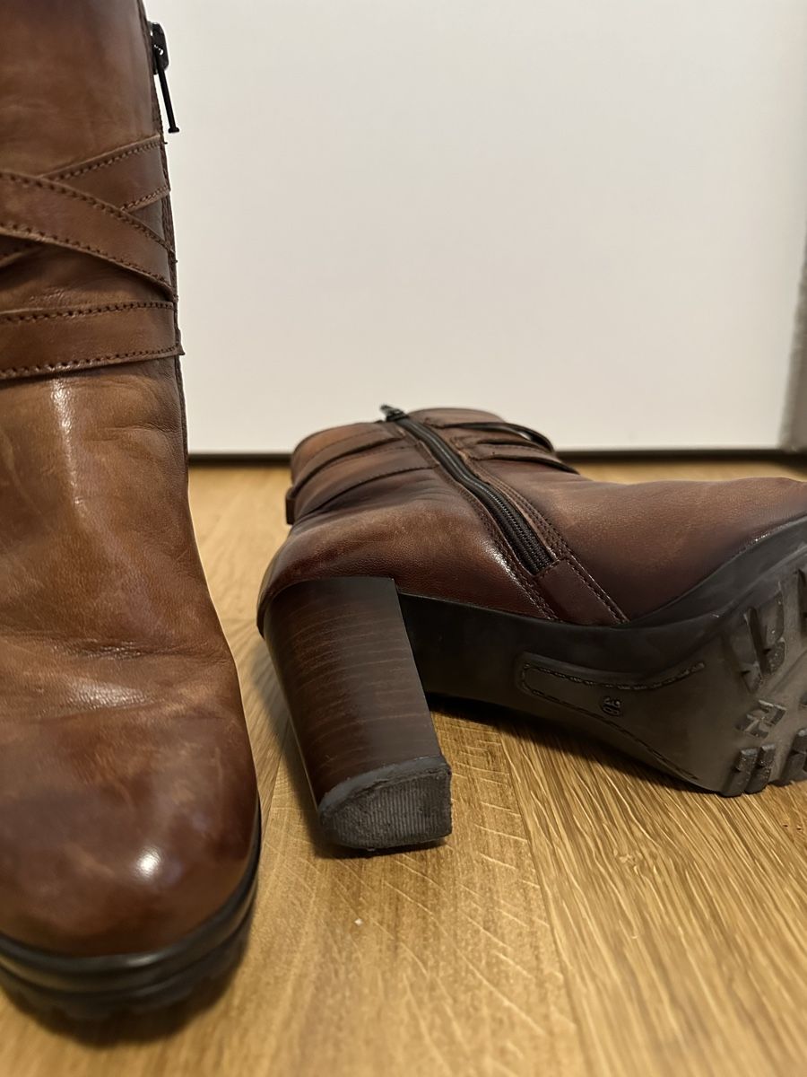 Chaussures femmes: Stifelette Leder braun Gr. 36 – D'occasion à Ermatingen par nic_x2tf 2