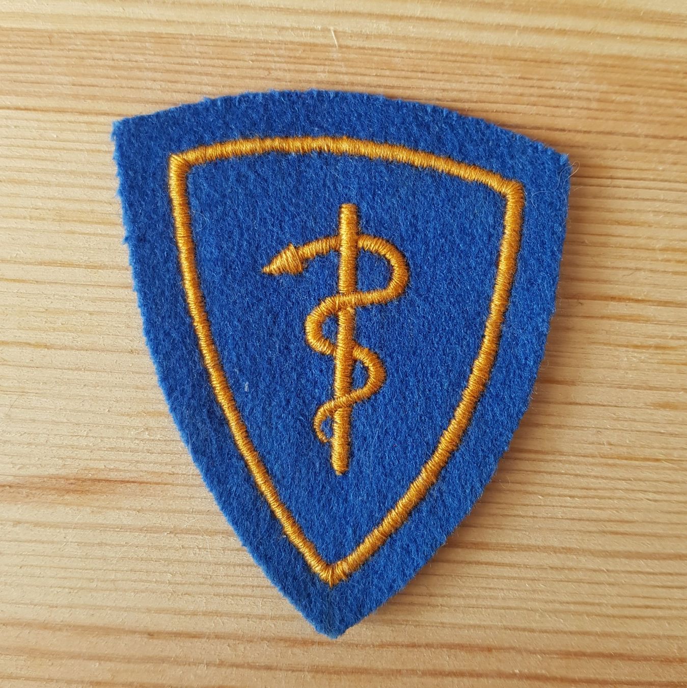 Schweizer Armee Placchette & Badge: Spezialistenabzeichen Arzt – Usato da Bern venduto da Collins2