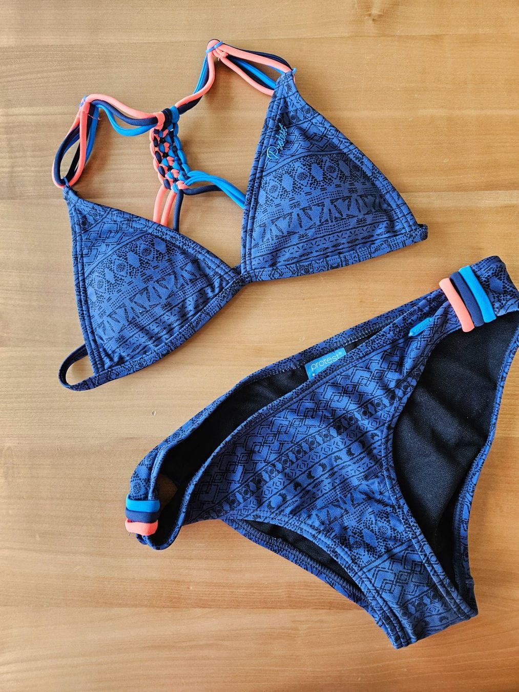 Protest Costumi da bagno & Bikini: Bikini PROTEST Gr. 164 – Usato da Gommiswald venduto da Rickenblitz