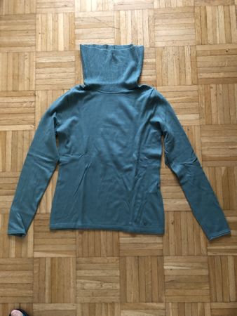 Schöner Rollkragenpullover Größe S Bonita !