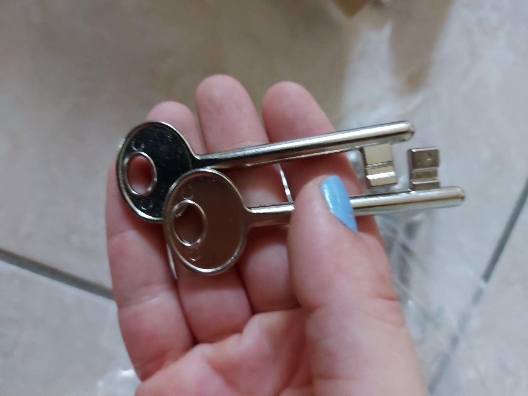 Chiavi: Chiavi patent + passepartout – Nuovo e nell'imballaggio originale da Coldrerio venduto da Addicted2Art 3
