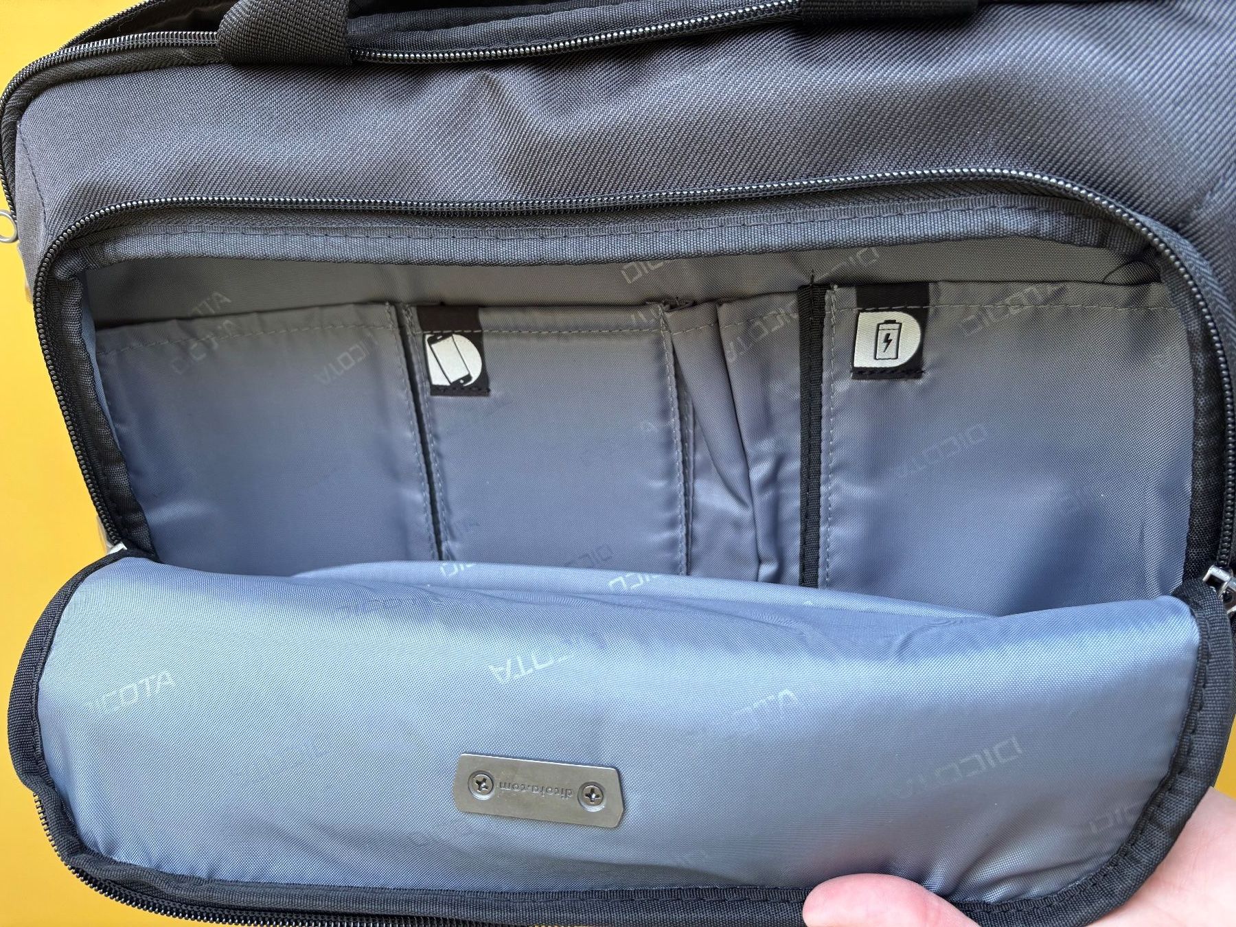 Sacs: DICOTA "ECO SLIM CASE SELECT" Laptoptasche – Neuf (Voir description) à Zürich par missmodernage 3