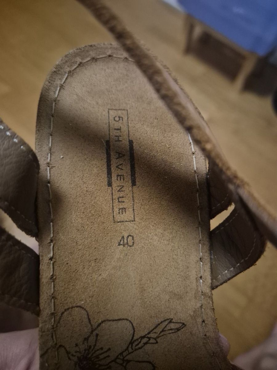 Scarpe da donna: Sandalen aus Leder – Nuovo (secondo la descrizione) da Teufen AR venduto da evi_77q5 3