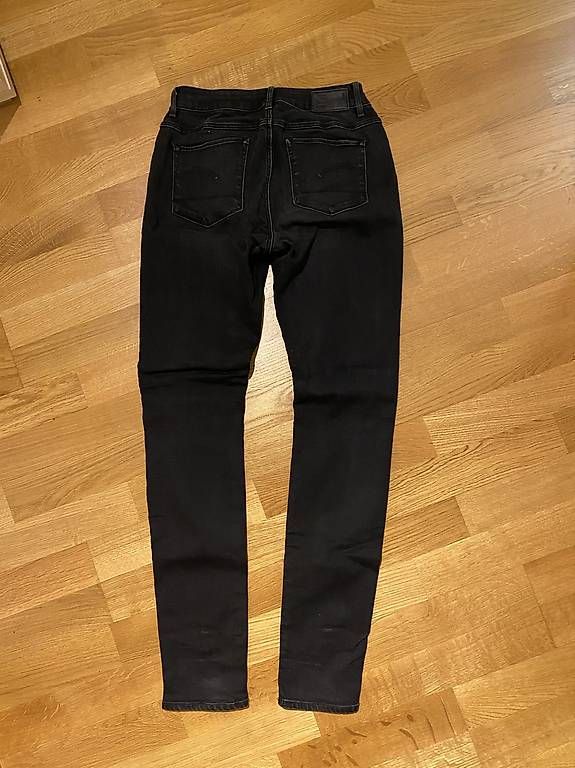 Jeans: Jeans G-Star RAW 29/32 – Usato da Bern venduto da nadjaz 2