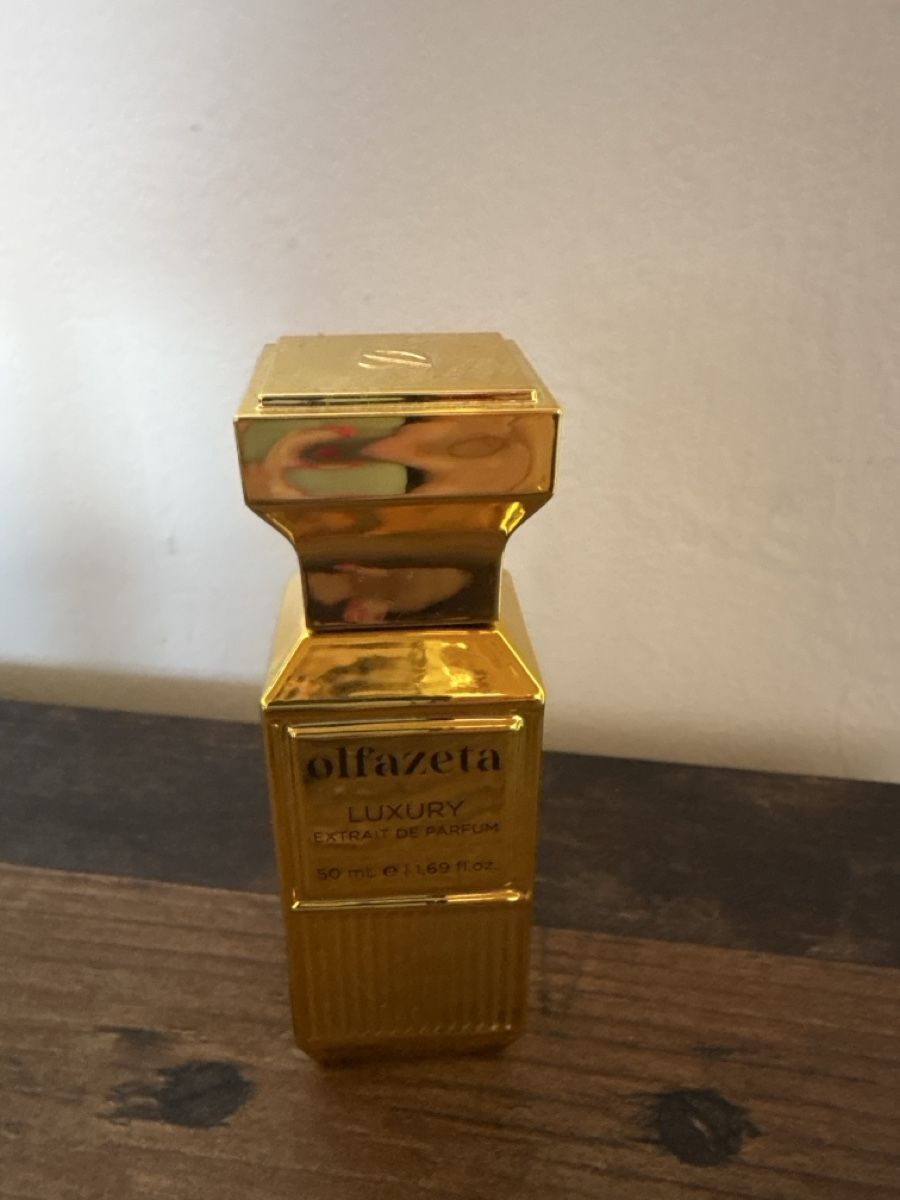 Chogan Parfums & Eau de Toilette: Olfazeta- 141 – D'occasion à Zizers par van_7qp2