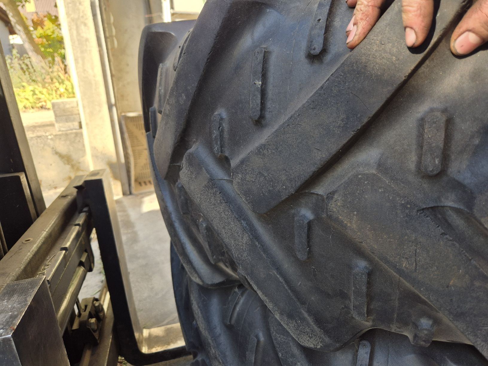 Pneumatici & Ruote complete: Occ. Pneu Kleber 375/75R20 – Usato da Muhen venduto da R-Tech 2