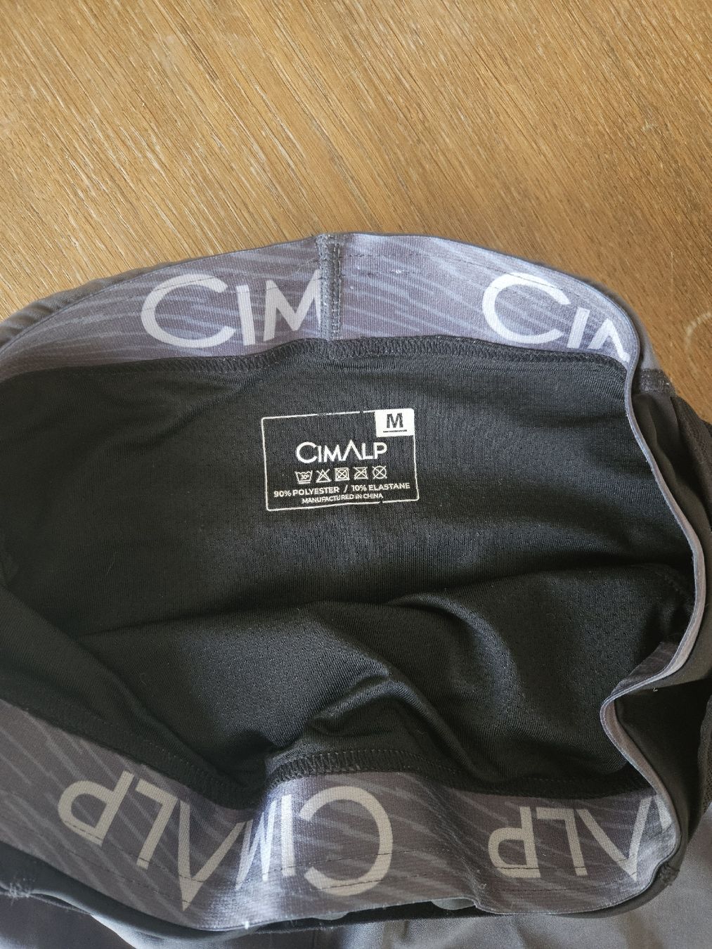 Pantaloni: Short de course à pied Cimalp taille M – Nuovo (secondo la descrizione) da Préverenges venduto da eveena 2