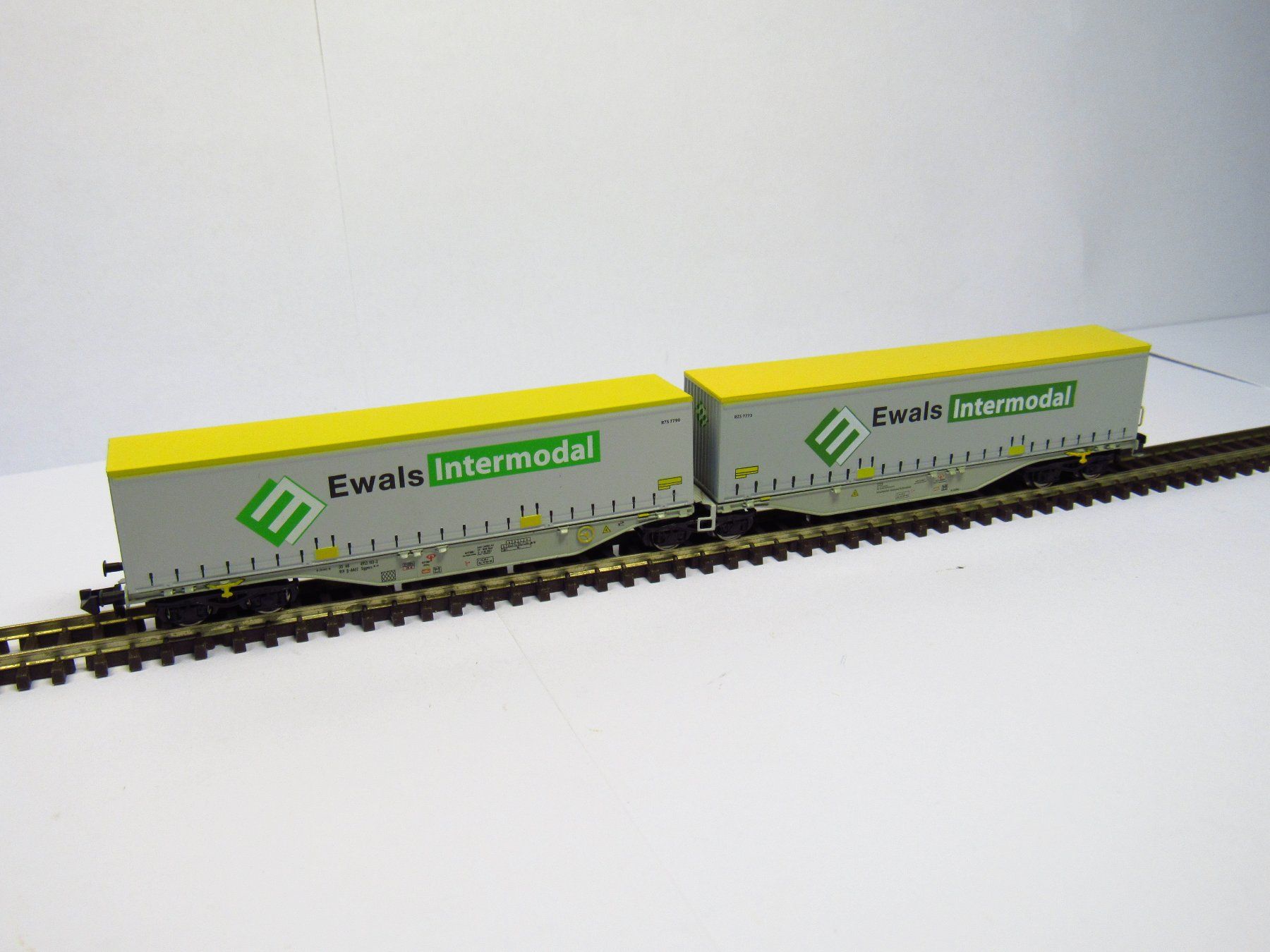 Rocky Rail Modellini di ferrovie: Rocky Rail N RR60113 Doppelcontainerwagen Ewals Intermodal – Usato da Langenthal venduto da pc-s1
