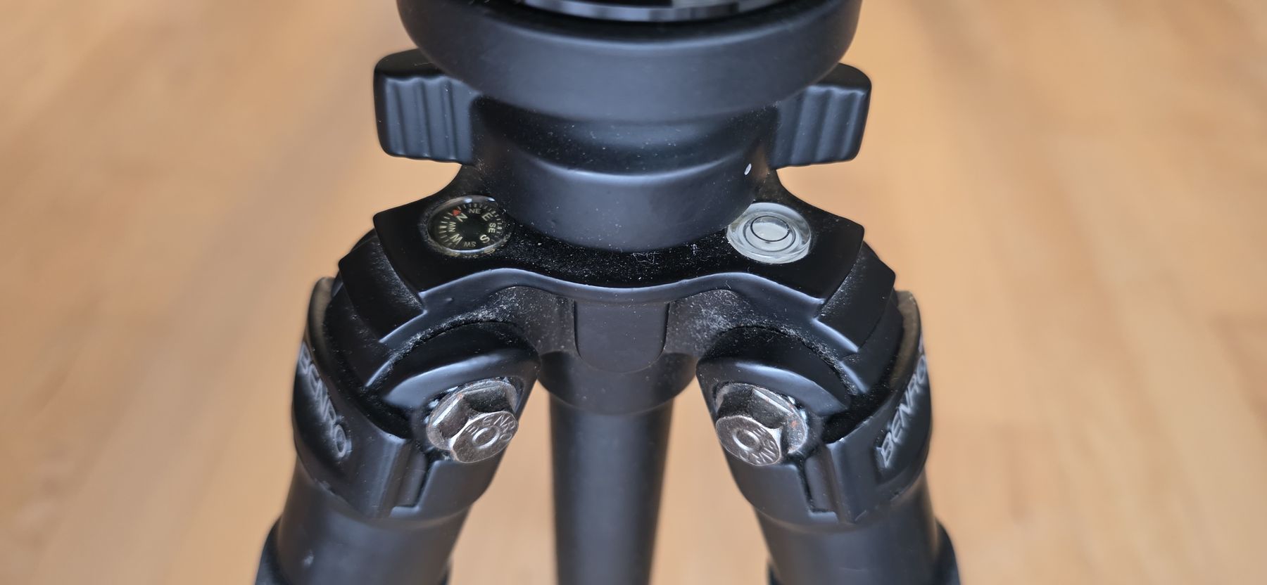 Benro Treppiedi & Teste: Benro A-500EX Kamerastativ – Usato da Gossau ZH venduto da Ema_24 2